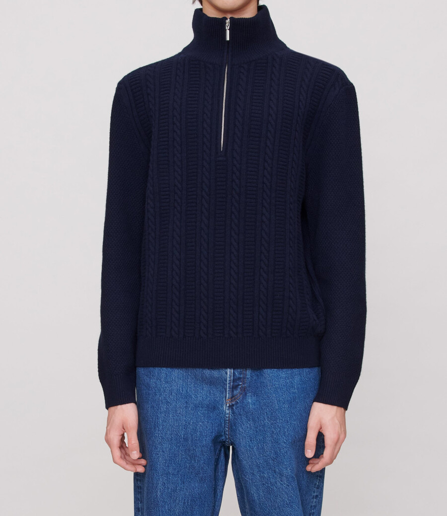 theo pullover