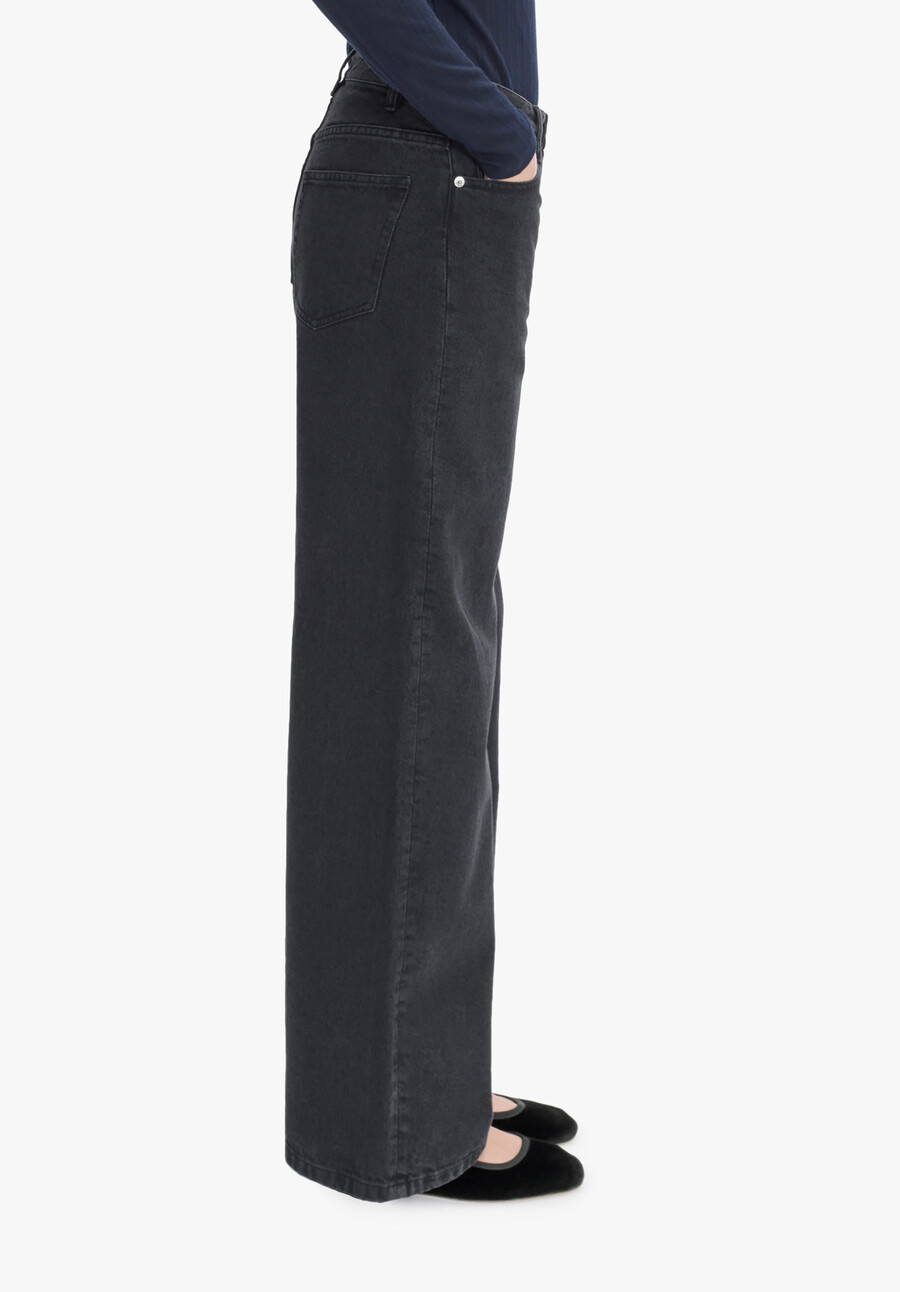 elisabeth jeans