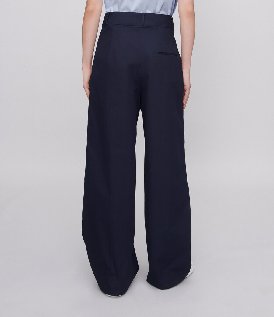 veronica-hosen